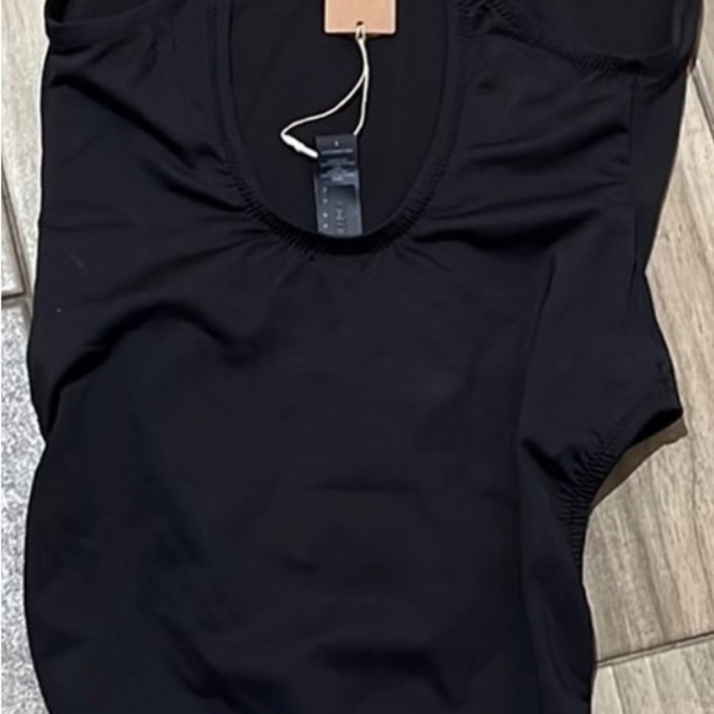 Skims Bathing Suit - Picture 11 of 16